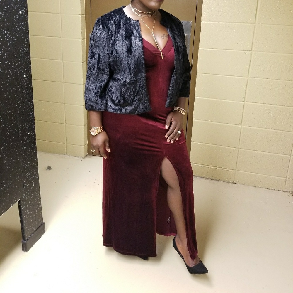 Size L velvet dress